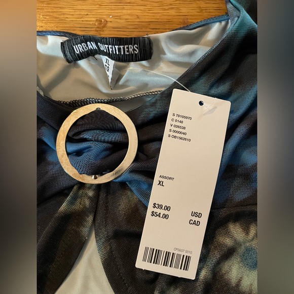 Urban Outfitters O-Ring Cami - XL - Picture 2 of 4